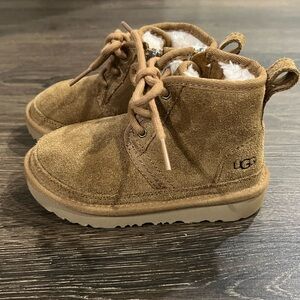 Toddler Ugg Neumel 9C